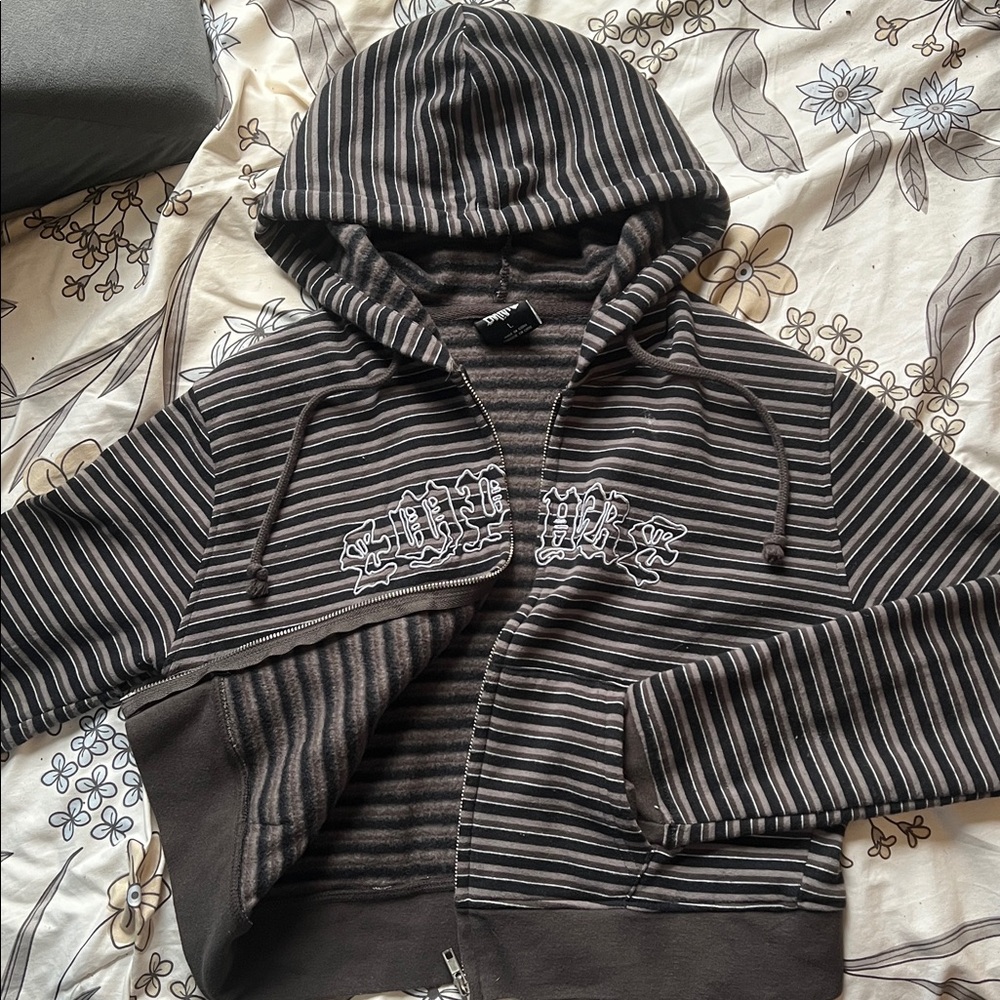 Striped Black and Gray Empyre Hoodie - Picture 3 of 4